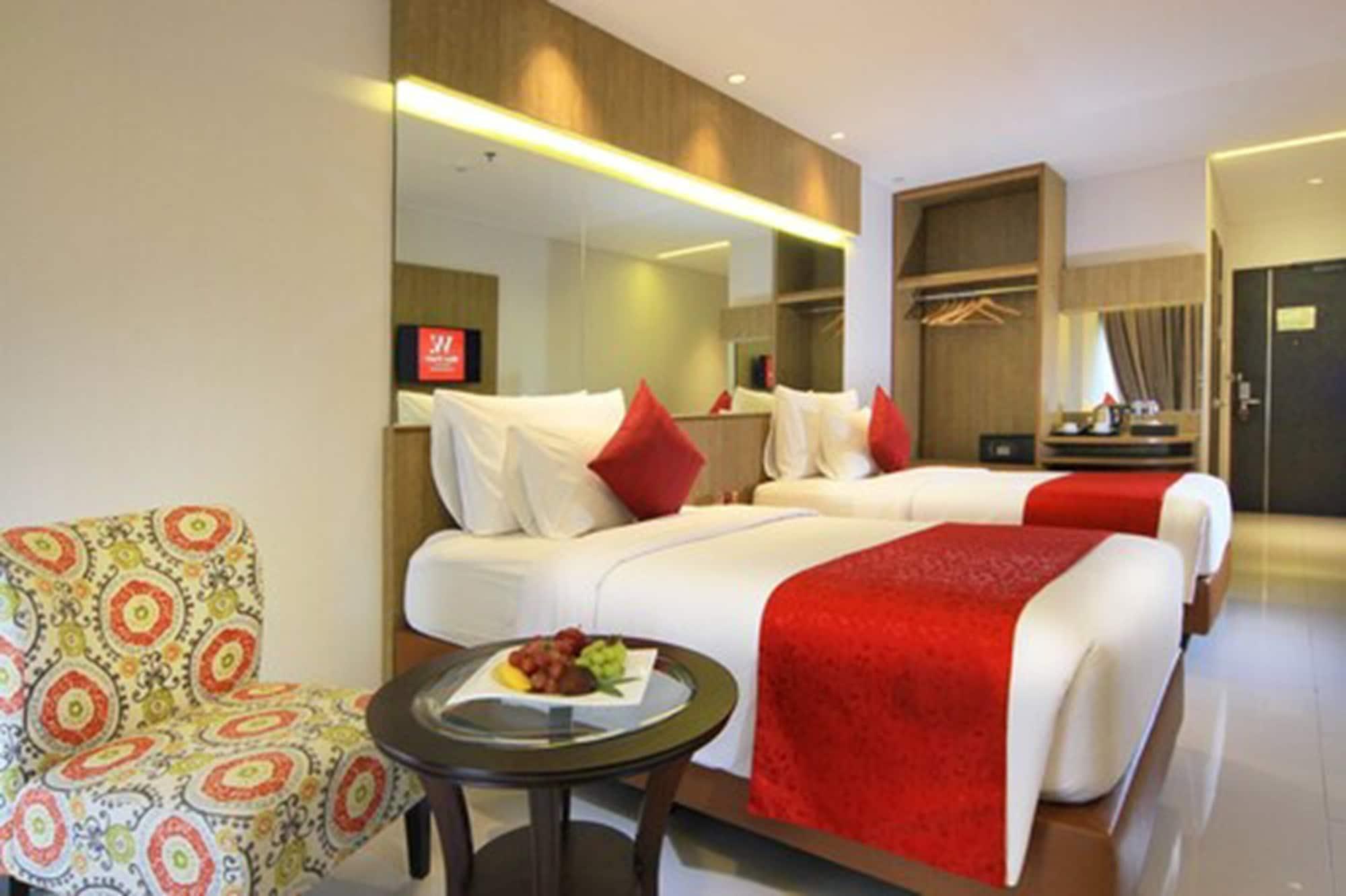 West Point Hotel Bandung Esterno foto