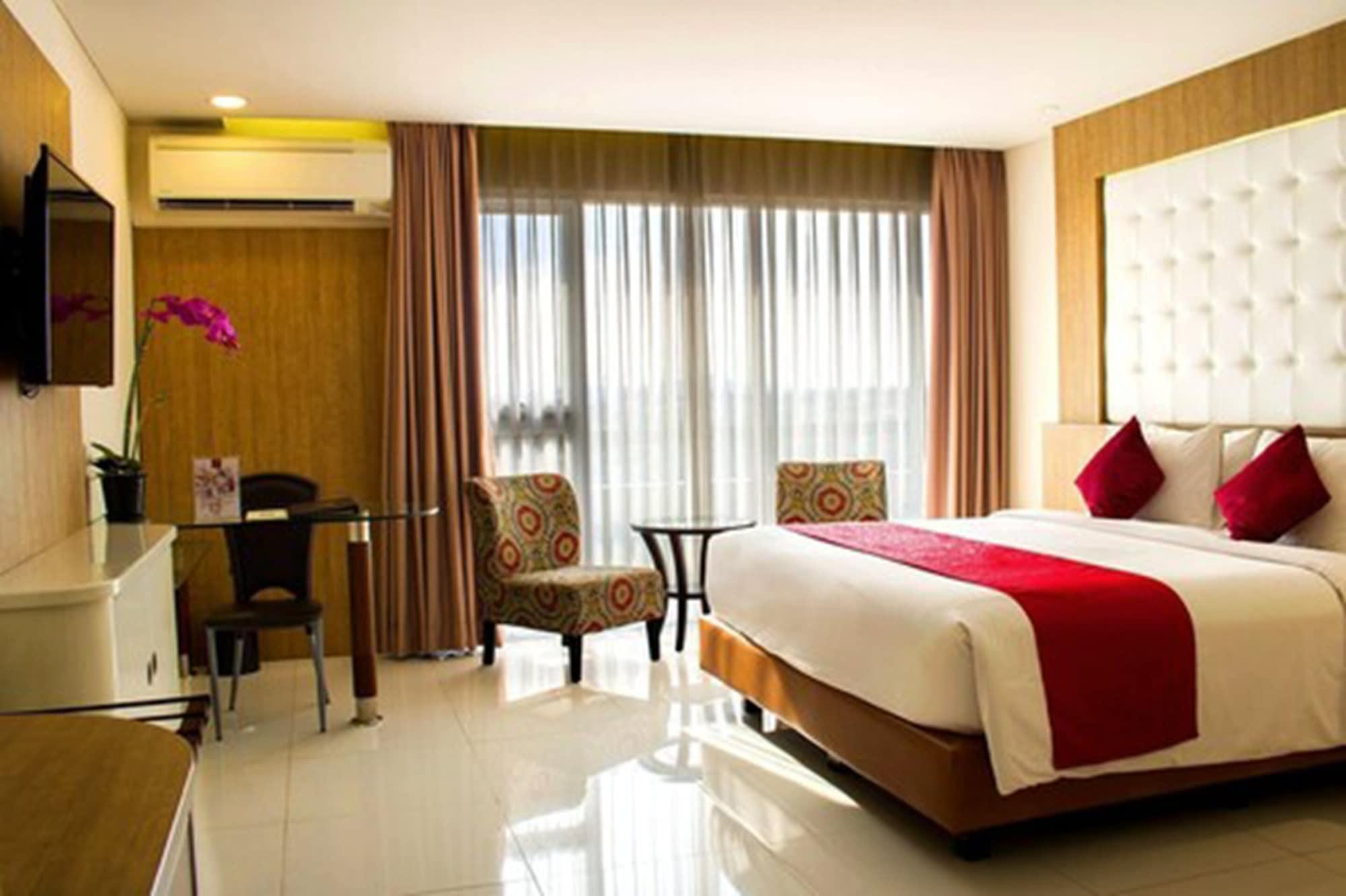 West Point Hotel Bandung Esterno foto
