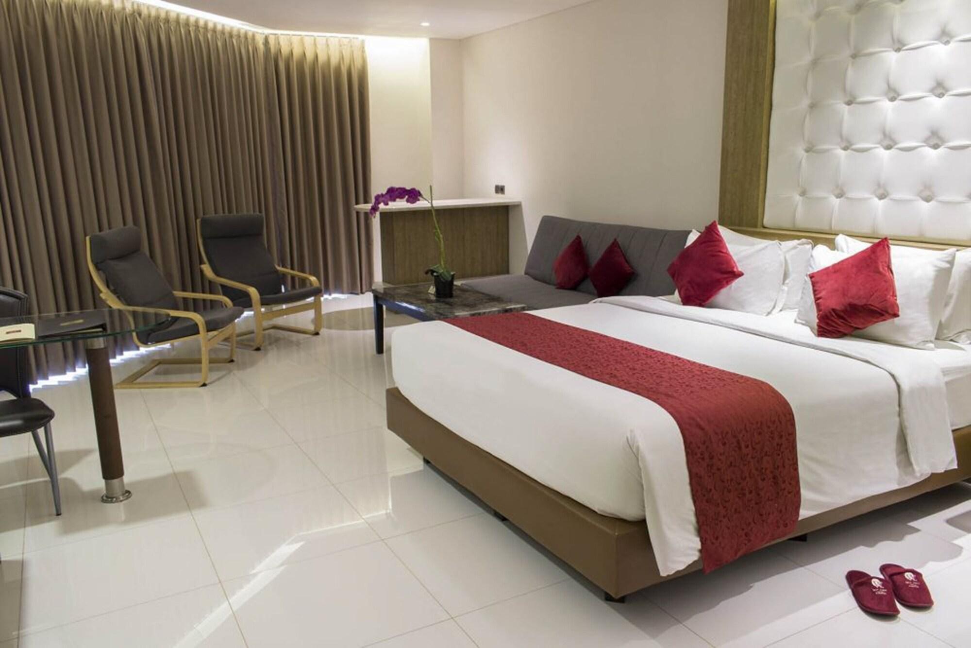 West Point Hotel Bandung Esterno foto