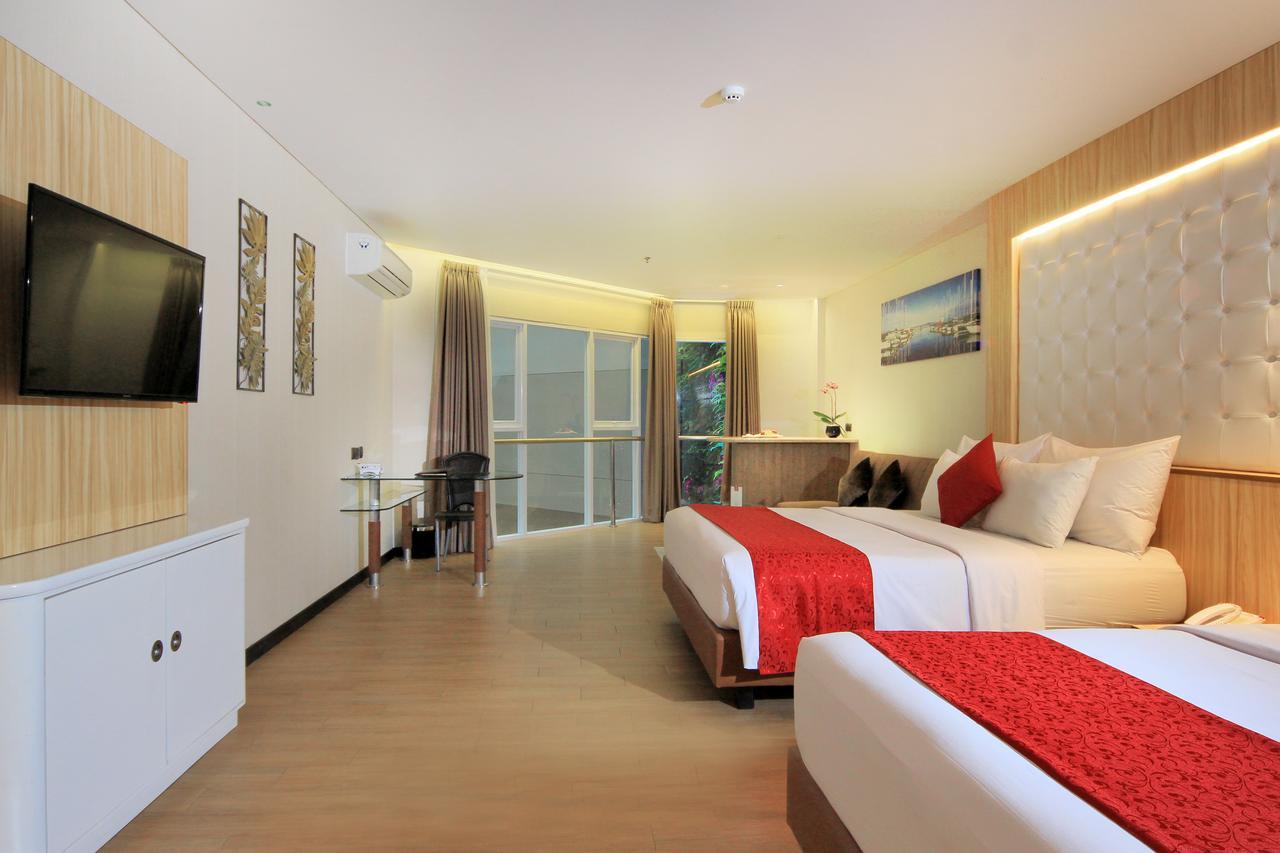 West Point Hotel Bandung Esterno foto