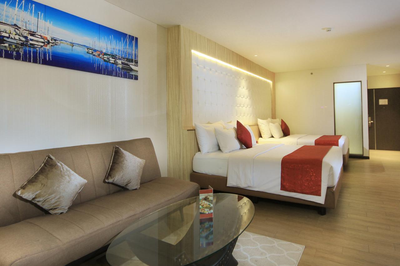 West Point Hotel Bandung Esterno foto