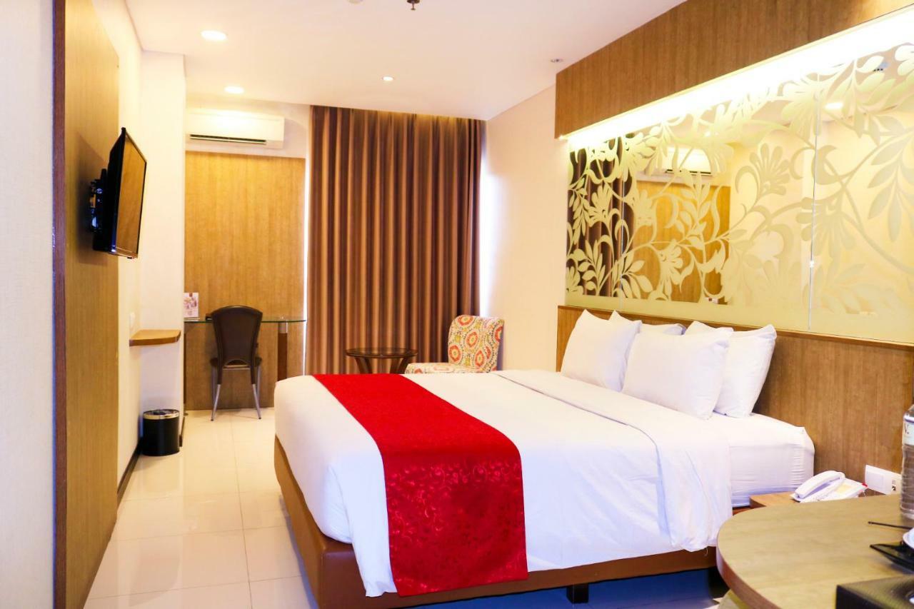 West Point Hotel Bandung Esterno foto